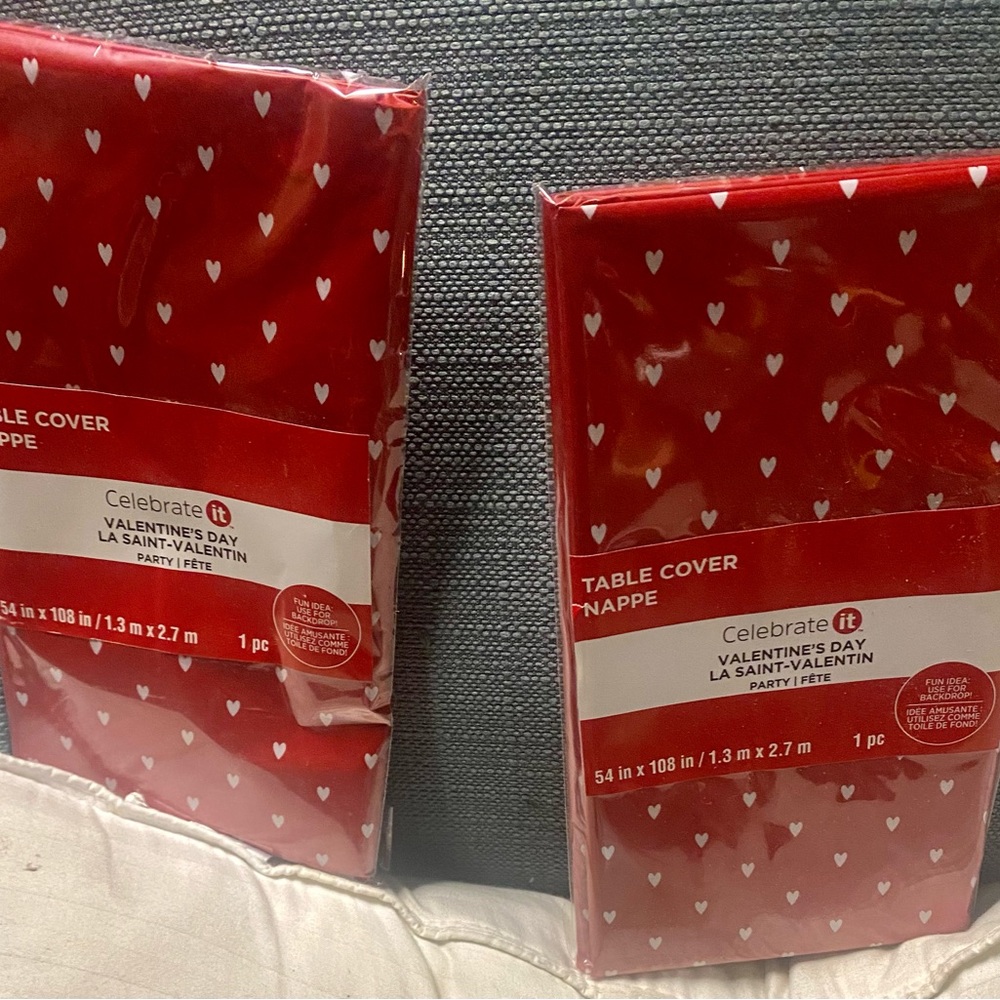 NWT….2 small heart tablecloth’s in nice plastic!!